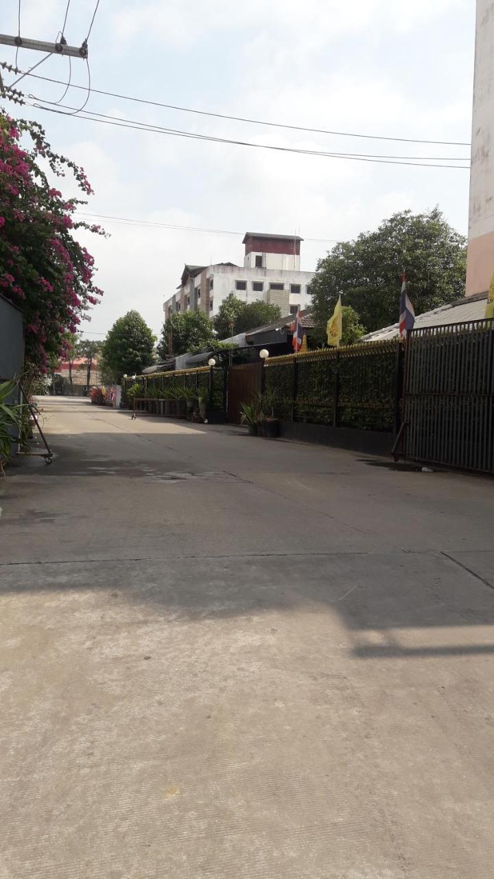 בנגקוק Sp Residence מראה חיצוני תמונה